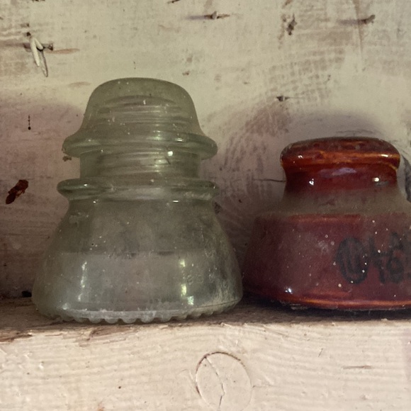 Vintage Insulators - Picture 2 of 6